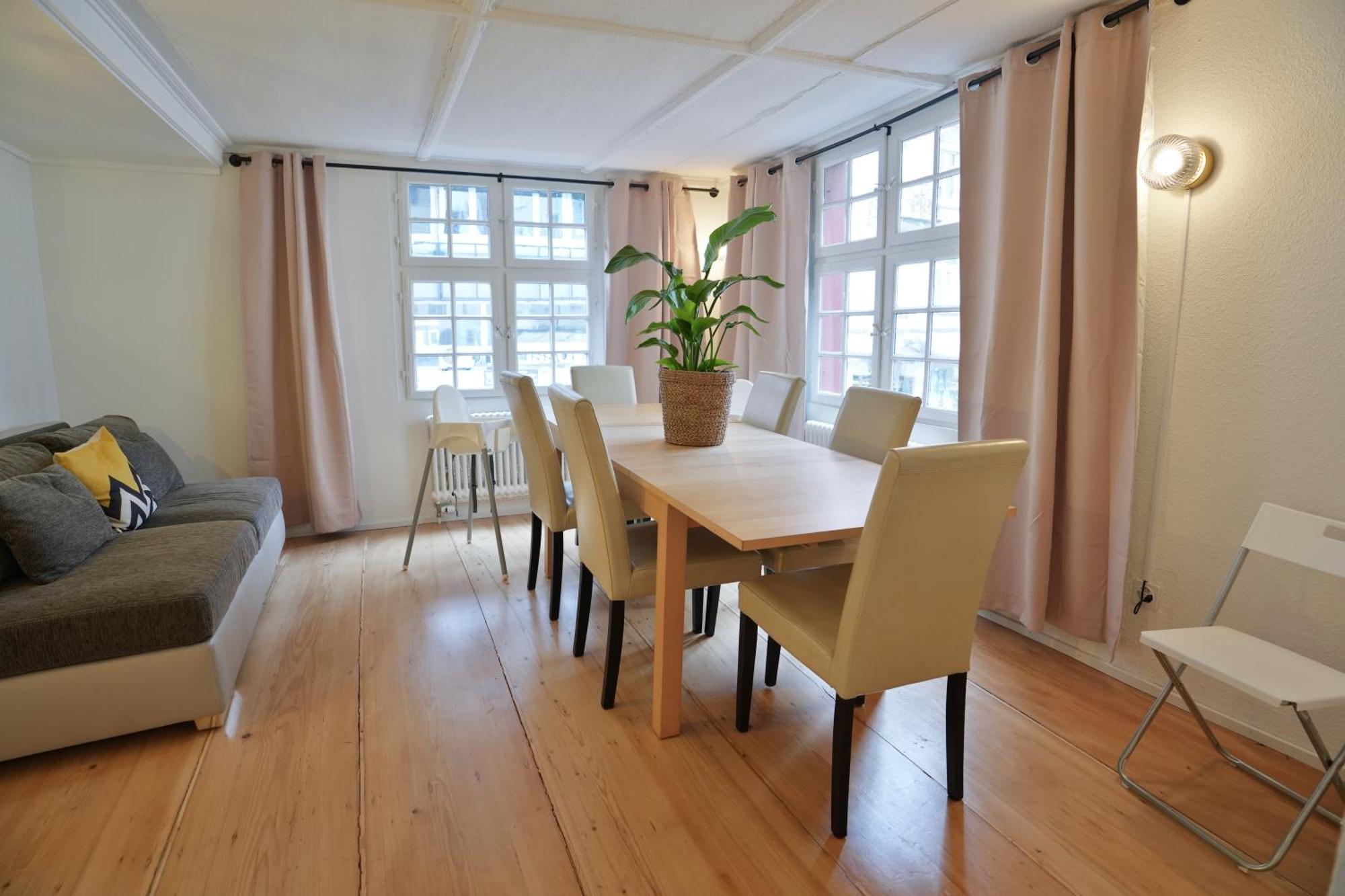 Cozy City Center, 4 Bedroom- 120Sq, 5Min Walk To Main Station Bázel Kültér fotó