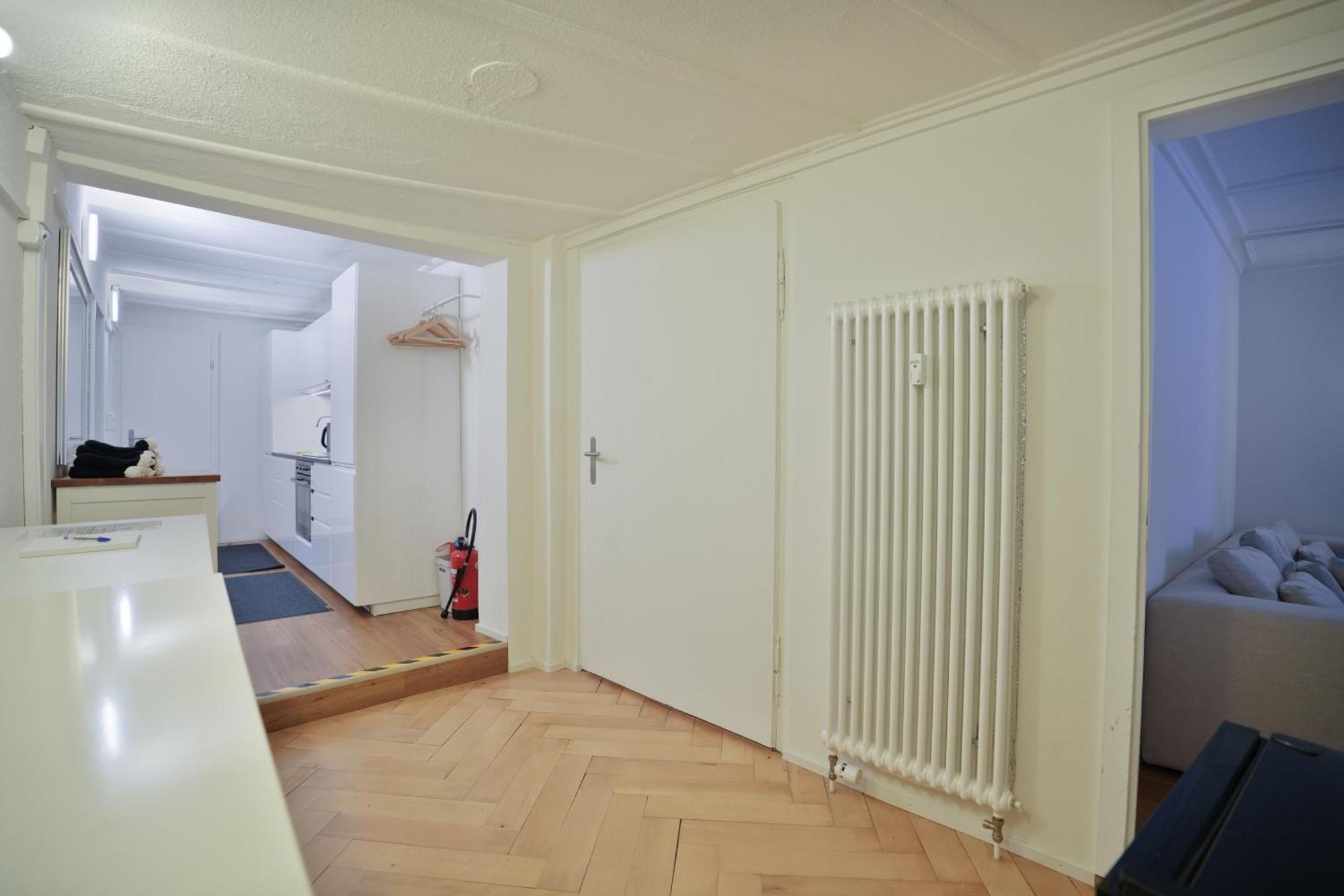 Cozy City Center, 4 Bedroom- 120Sq, 5Min Walk To Main Station Bázel Kültér fotó