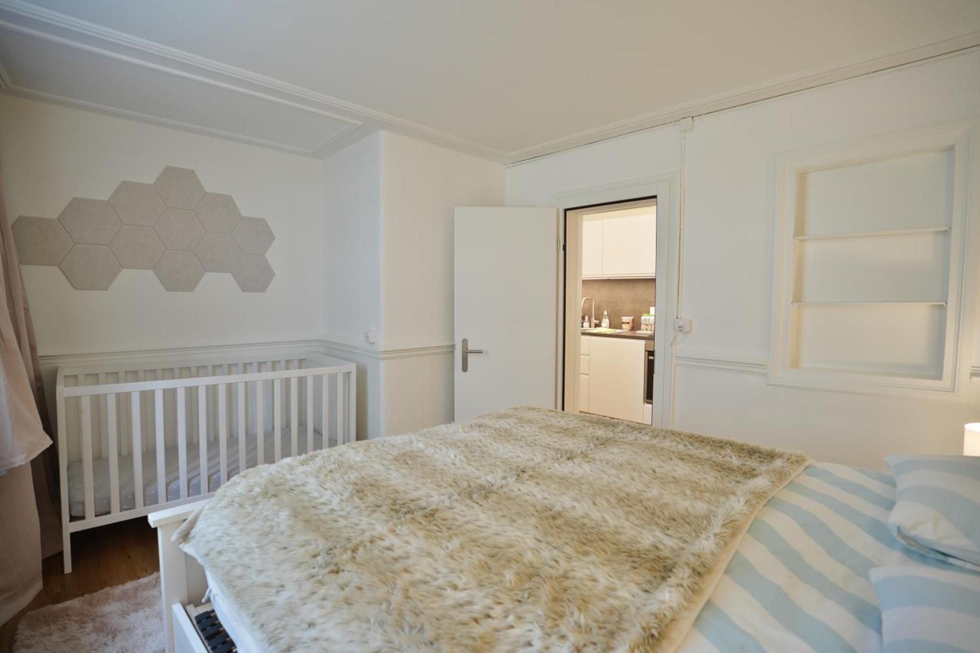 Cozy City Center, 4 Bedroom- 120Sq, 5Min Walk To Main Station Bázel Kültér fotó